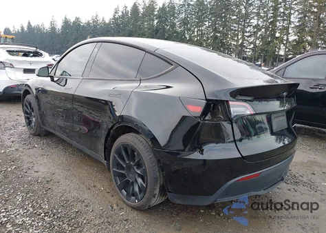 2023 Tesla Model Y Awd/Long Range Dual Motor All-Wheel Drive from USA, damaged, VIN 7SAYGAEE3PF646429